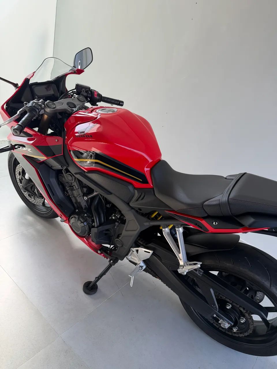 Honda CBR 650R 