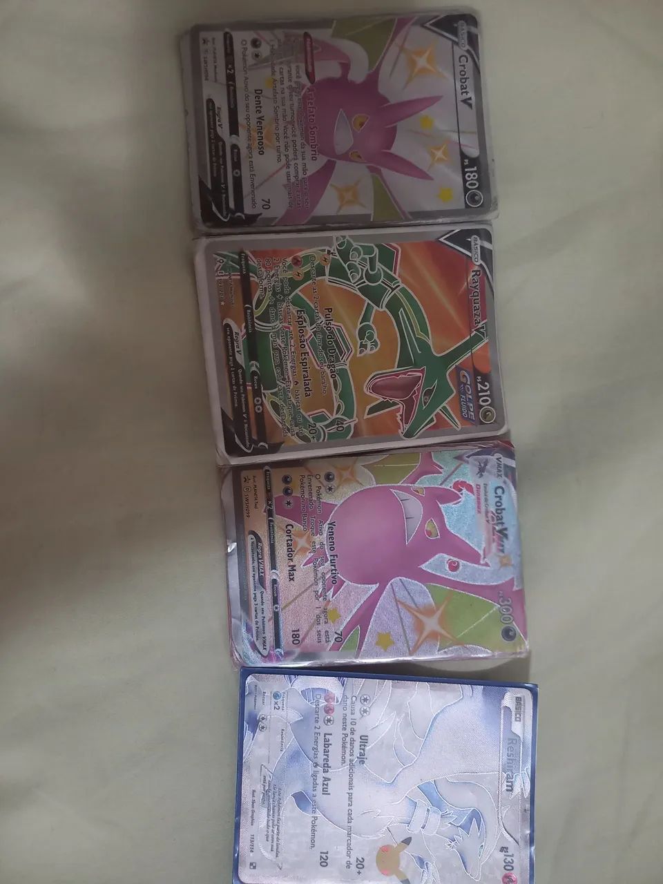 Cartas pokemons com o pack