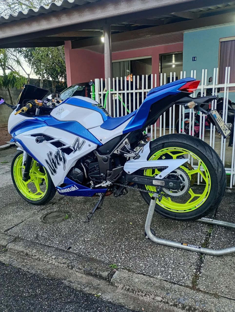 NINJA 300 - Foto 4