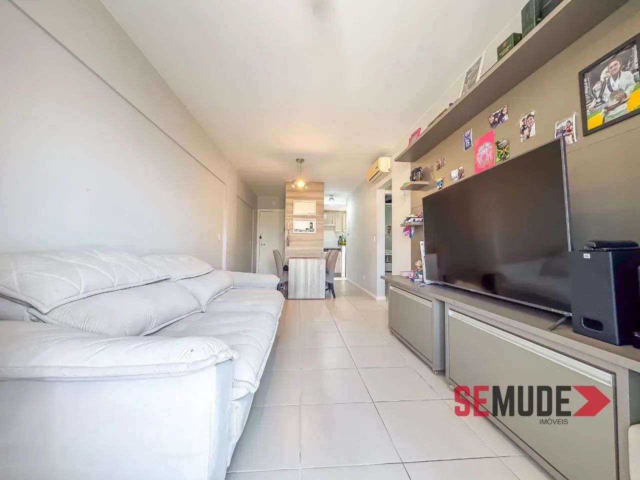 Apartamento mobiliado 2 dormitórios em Barreiros - Foto 3
