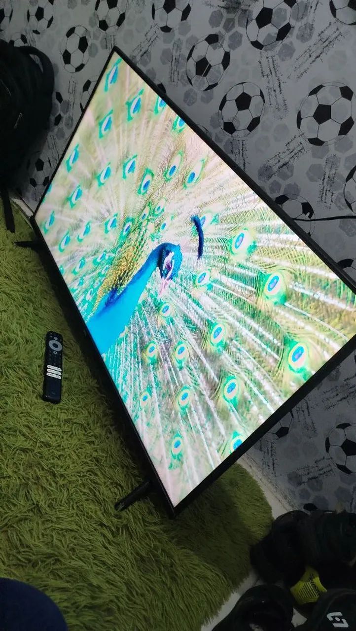 VENDO TV 40 SMART TOP COM ALEXA COMANDO DE VOZ, FUNCIONA PERFEITAMENTE, TV CONSERVADA!! - Foto 2