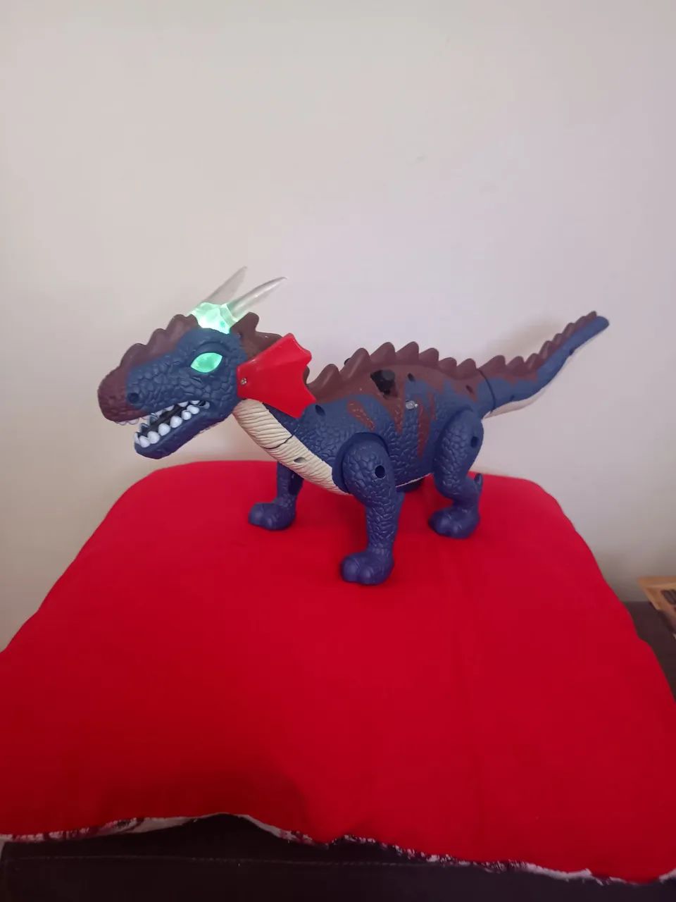 Brinquedo Infantil Dragão com Luz e Som 