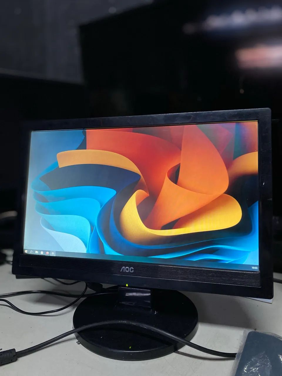 Monitor AOC 16p