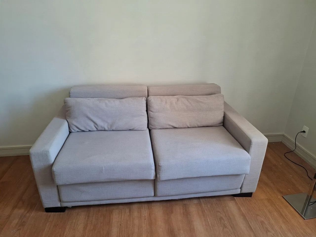 Sofa cama retrátil 