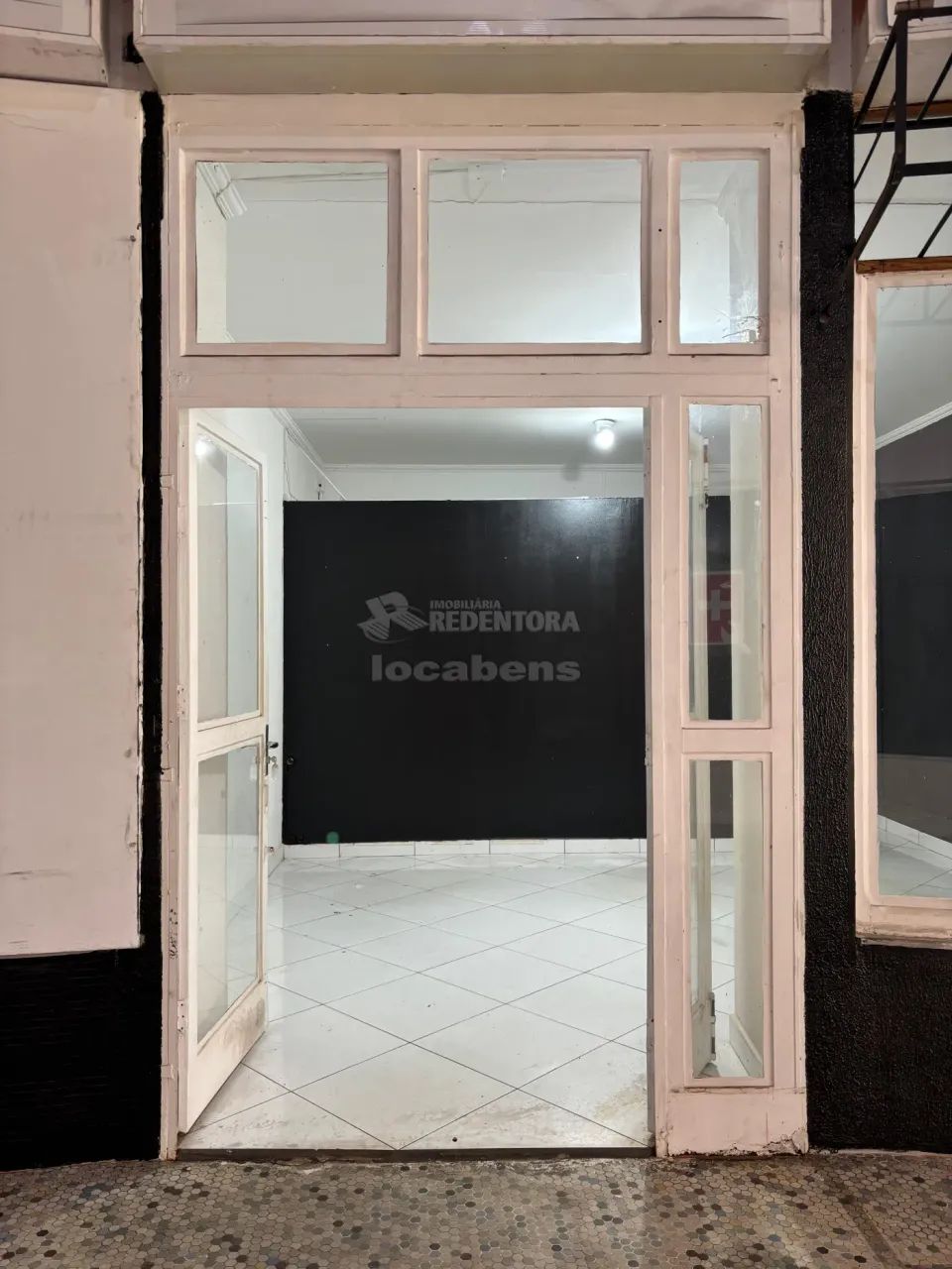 Ótima Sala Comercial com 34m² no Centro para Locação - Foto 2