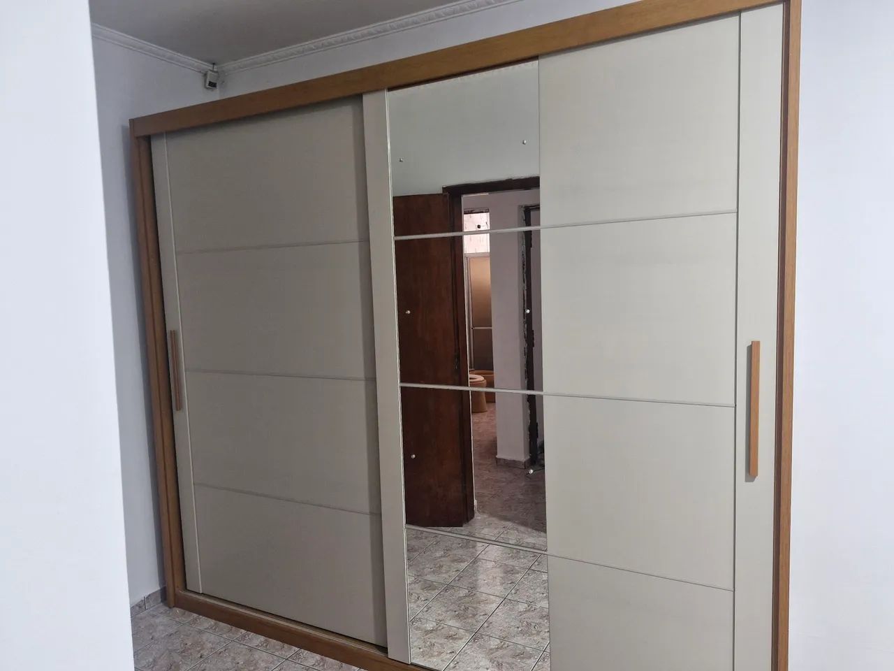  Guarda Roupa casal Novo - Foto 2