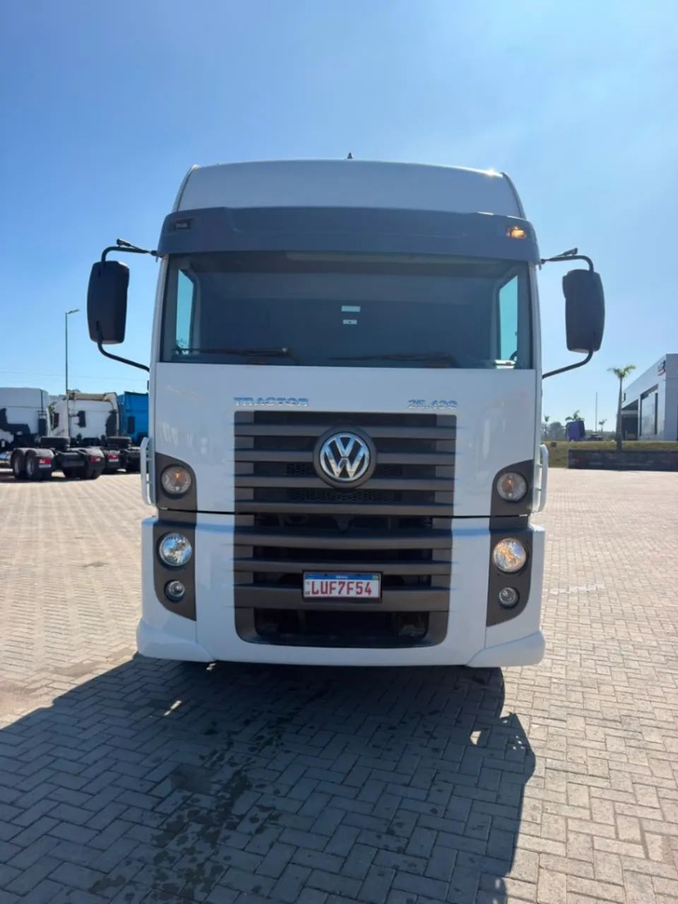 Volkswagen Constellation 25-420 6x2 - Foto 2