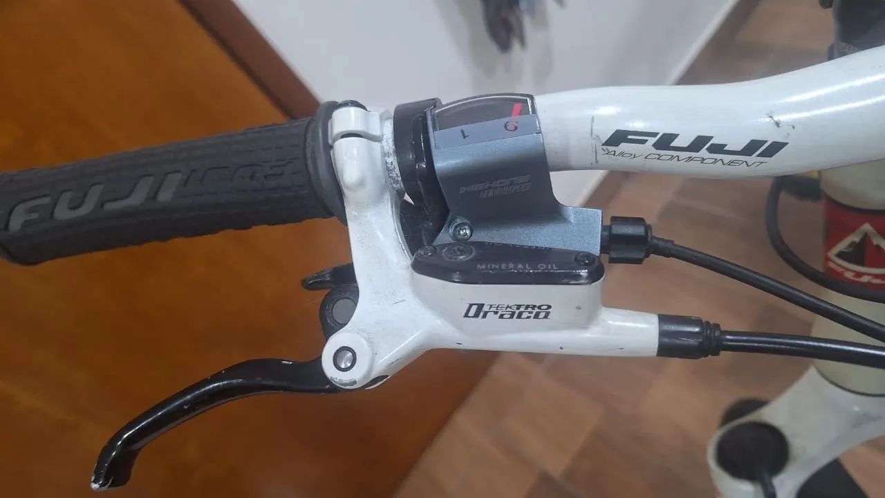 Bicicleta Fuji aro 26 quadro 15 - Foto 4