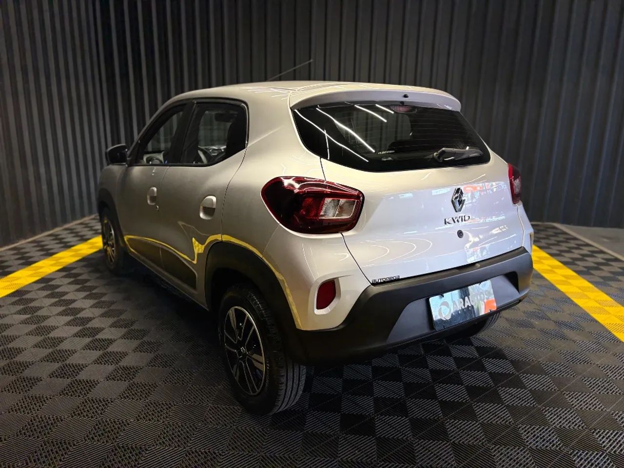 Renault Kwid Intense 1.0 Flex 12V 5P Mec. 2025 - Foto 4