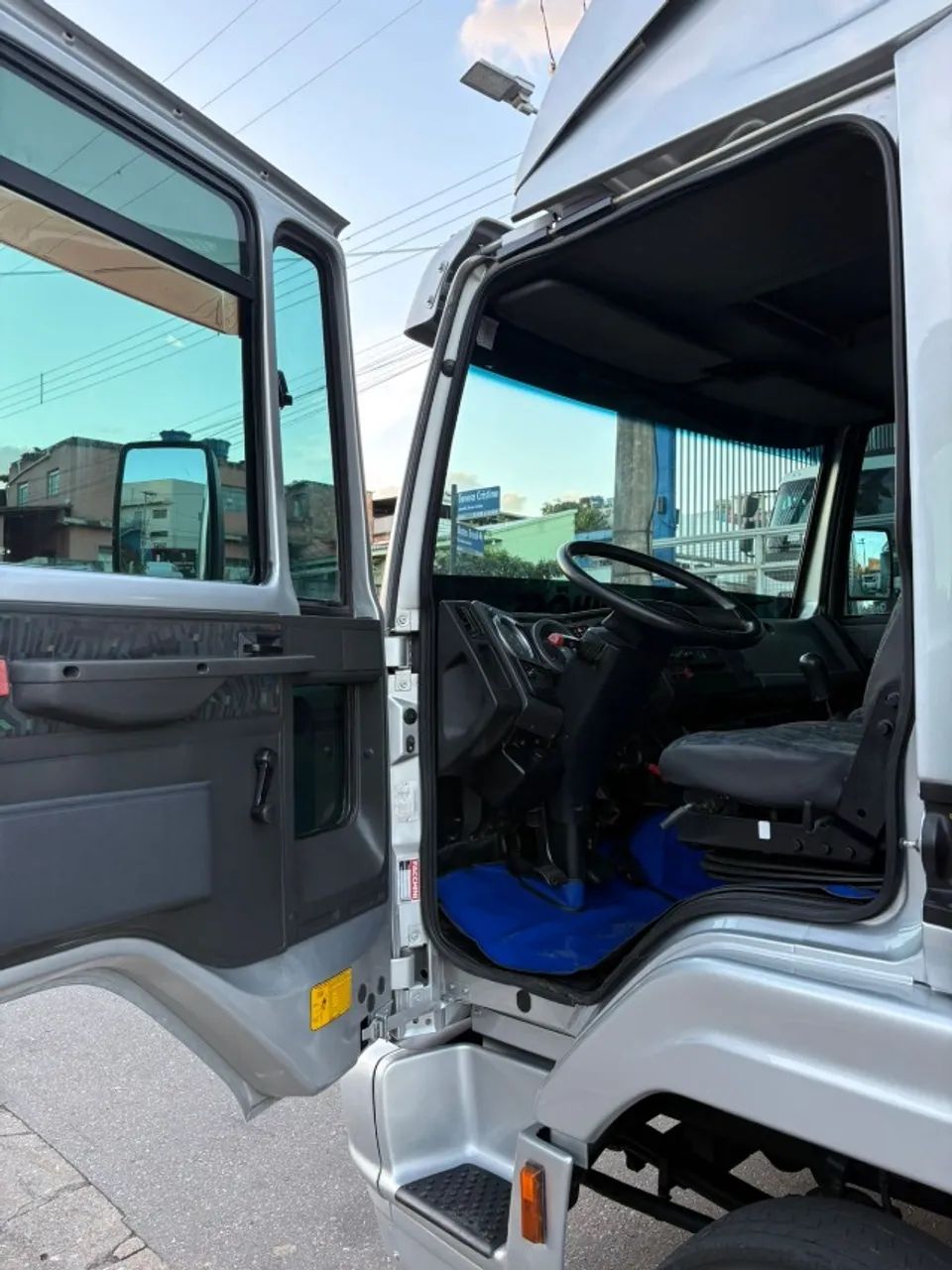 FORD CARGO 815 E BAÚ | 2009/2009 - Foto 4