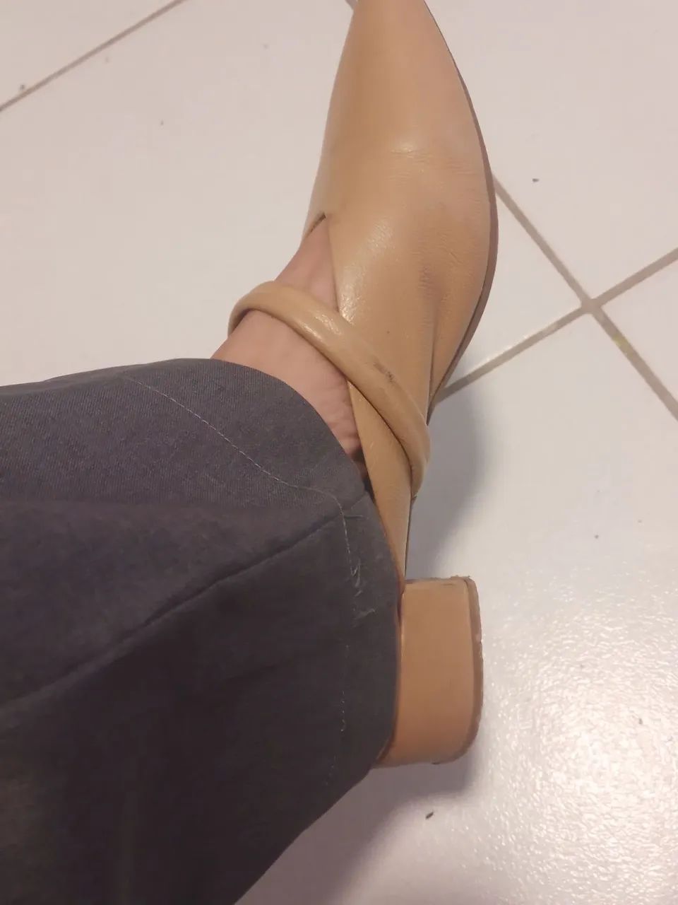 Calça  tam 38 R$ 30,00 cinza - Foto 2
