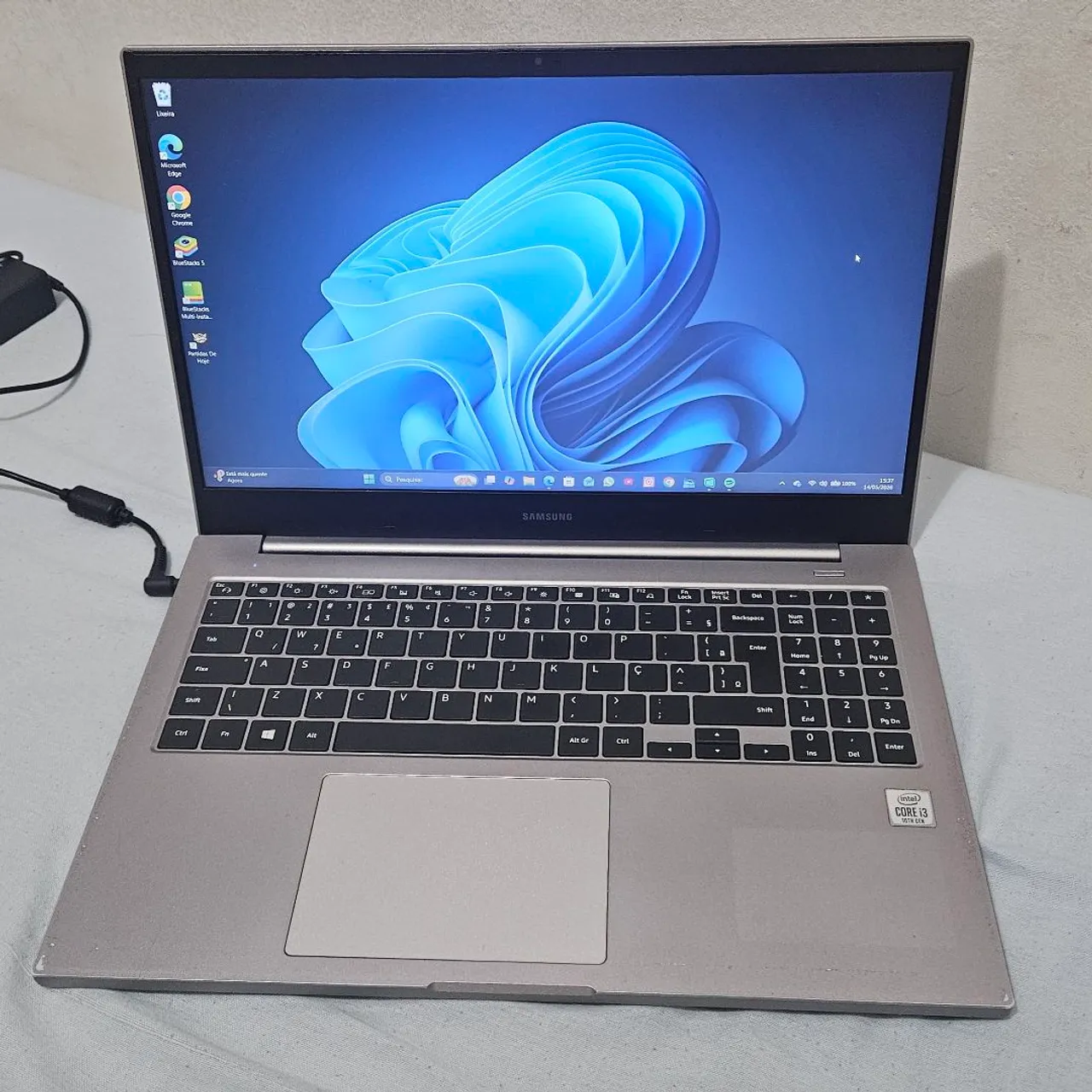 NOTEBOOK LENOVO CORE i7 COM GEFORCE SUPER POTENTE - Notebooks