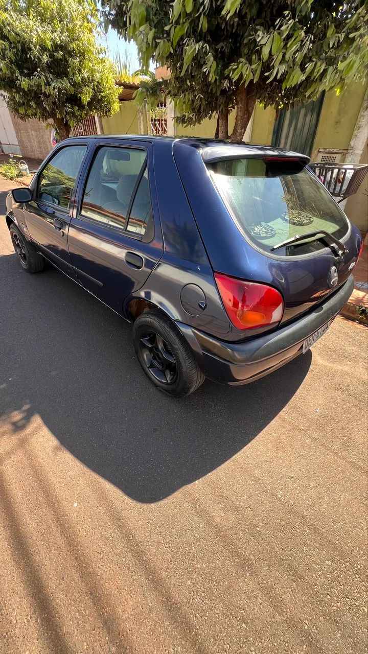 Ford Fiesta GL Class 1.0i 5P 2001