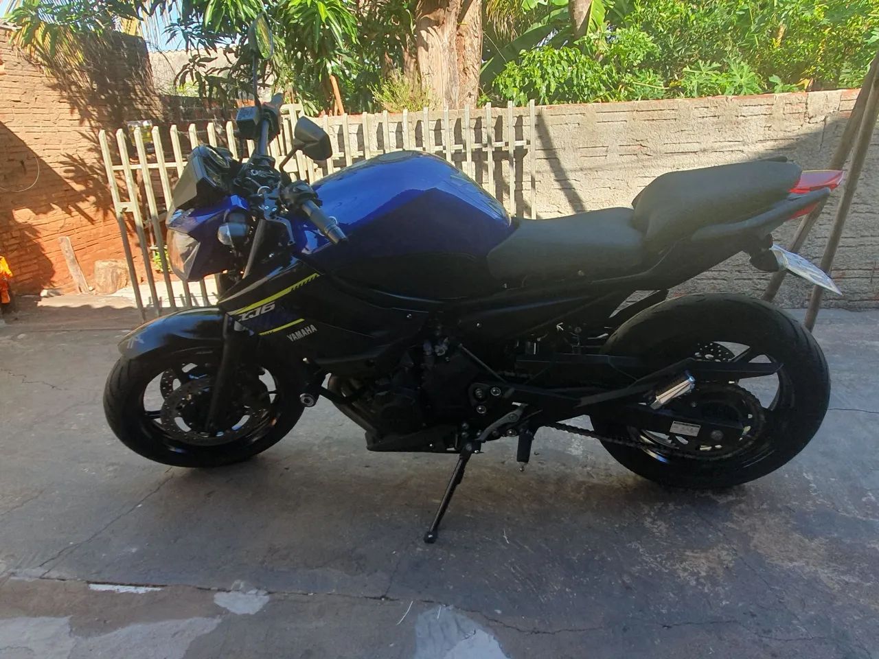 XJ6 N ABS - Foto 3