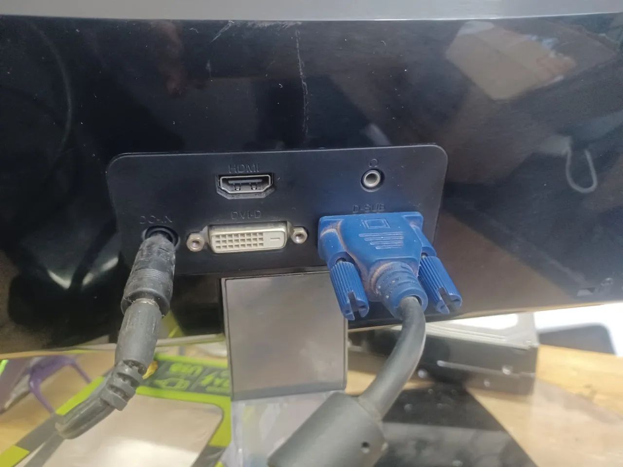 Monitor LG E 2360 com Hdmi , DVI,  - Foto 3