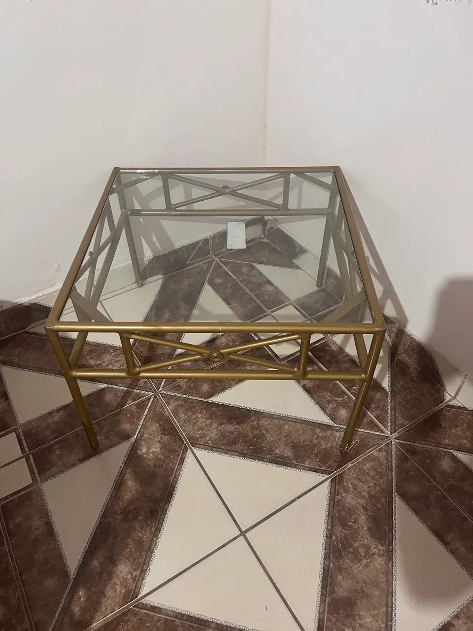 Conjunto de Duas Poltronas + Mesa de centro de vidro - Foto 4