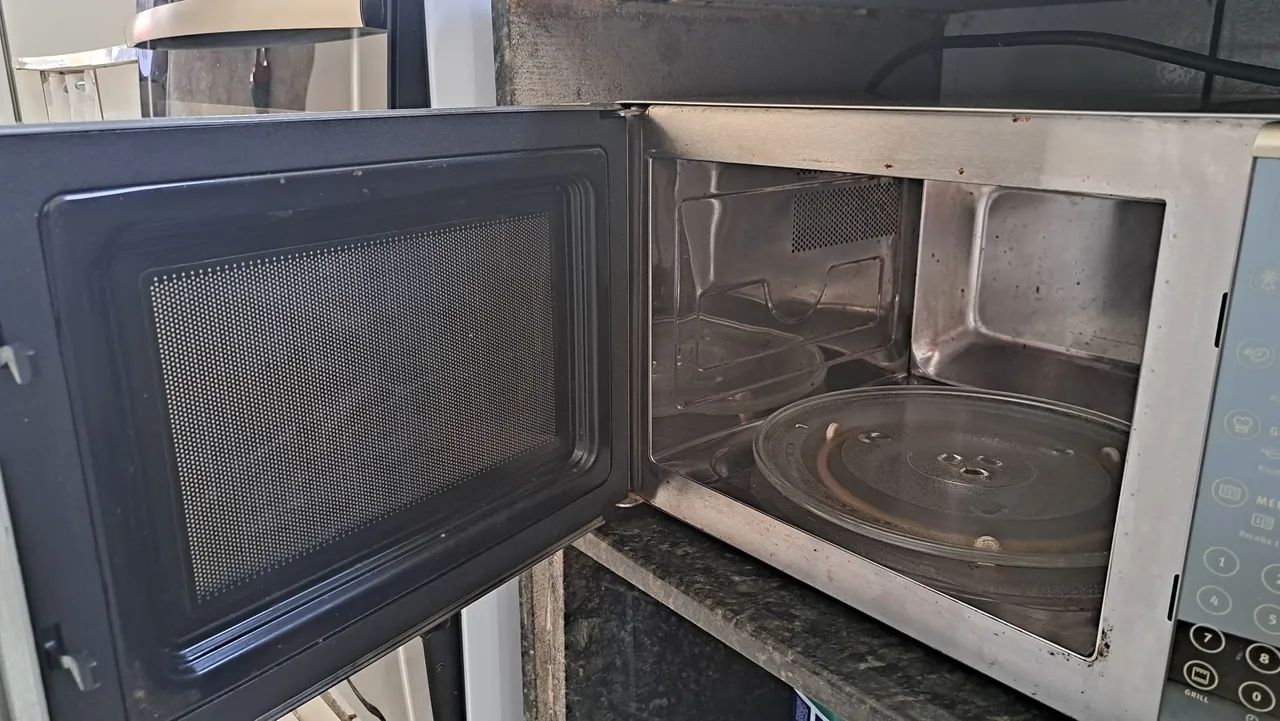  micro-ondas Electrolux com capacidade de 31 litros - Foto 4