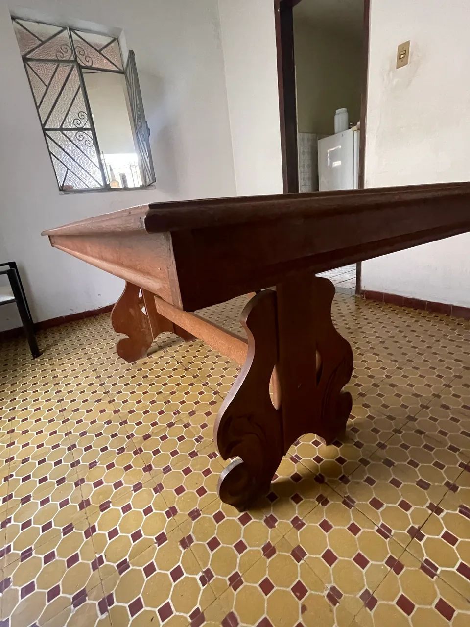 Mesa de madeira 6 lugares 