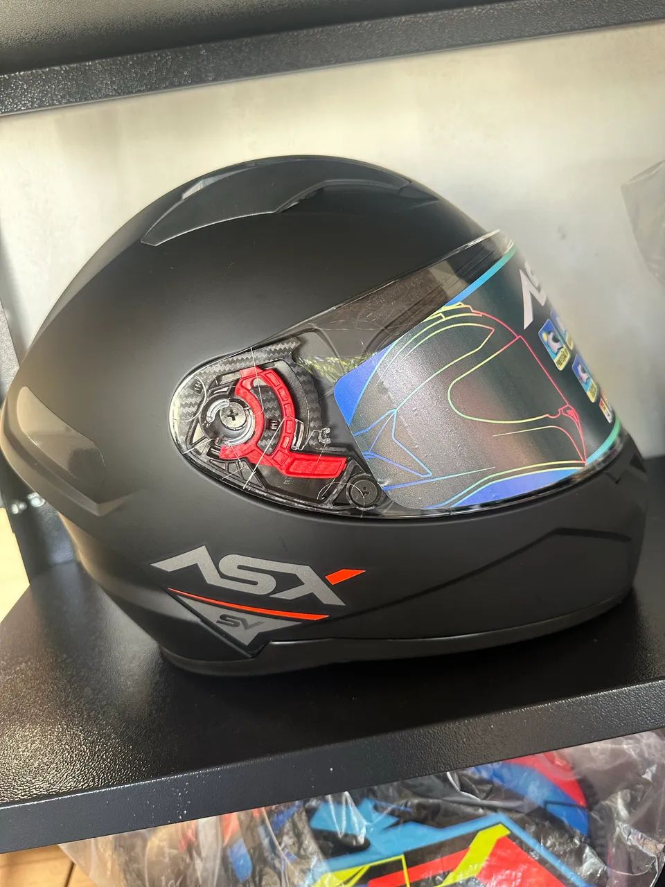 Capacete ASX Novo com óculos 