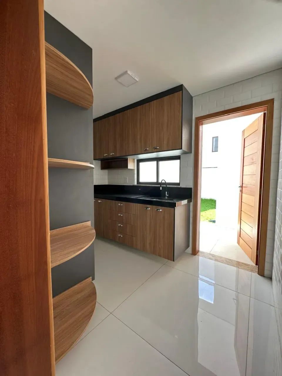Casa de Condomínio Duplex Climatizada Aracagy - Foto 2