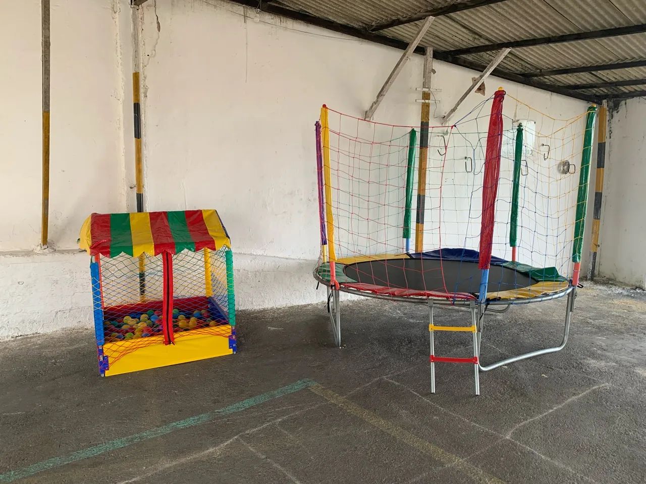Aluguel piscina de bolas e pula pula  180 