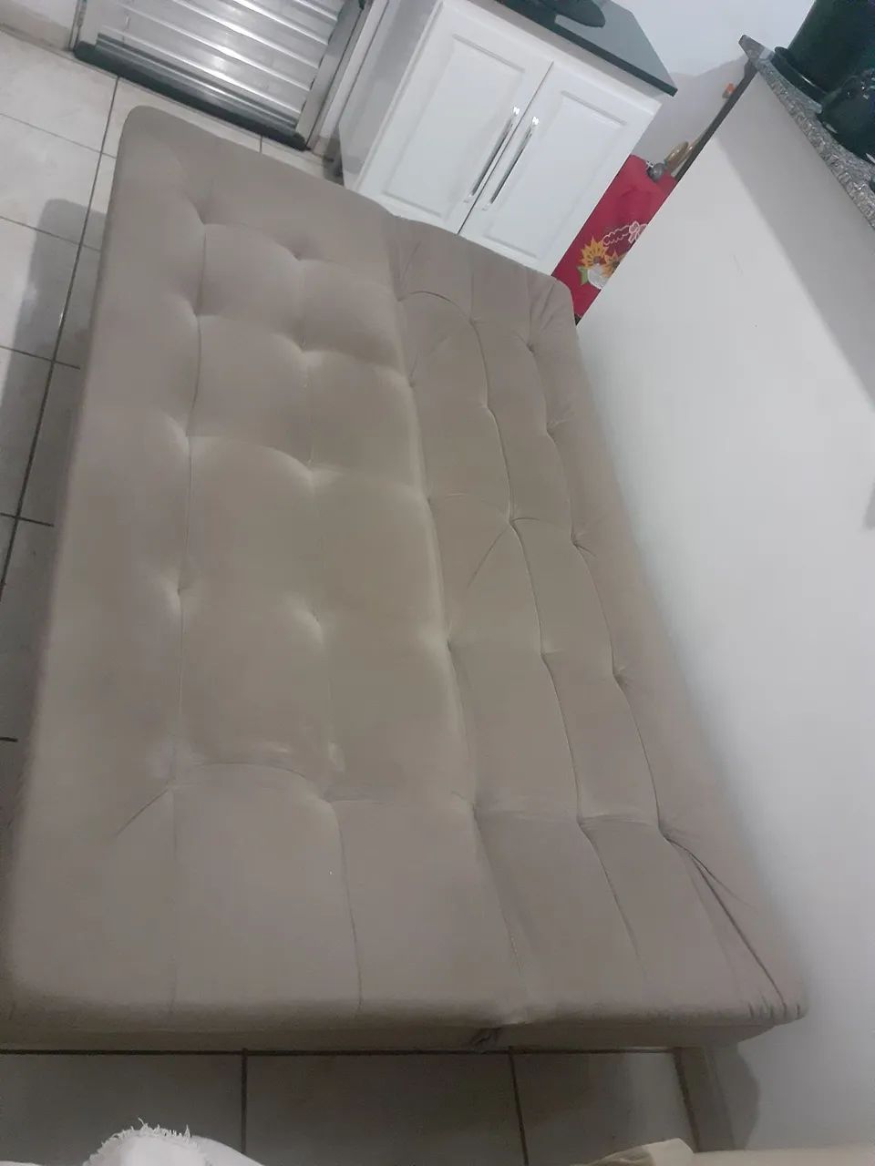Vende-se um sofá cama 3 lugar reclináveis grafite muito confortável e conservado  - Foto 2
