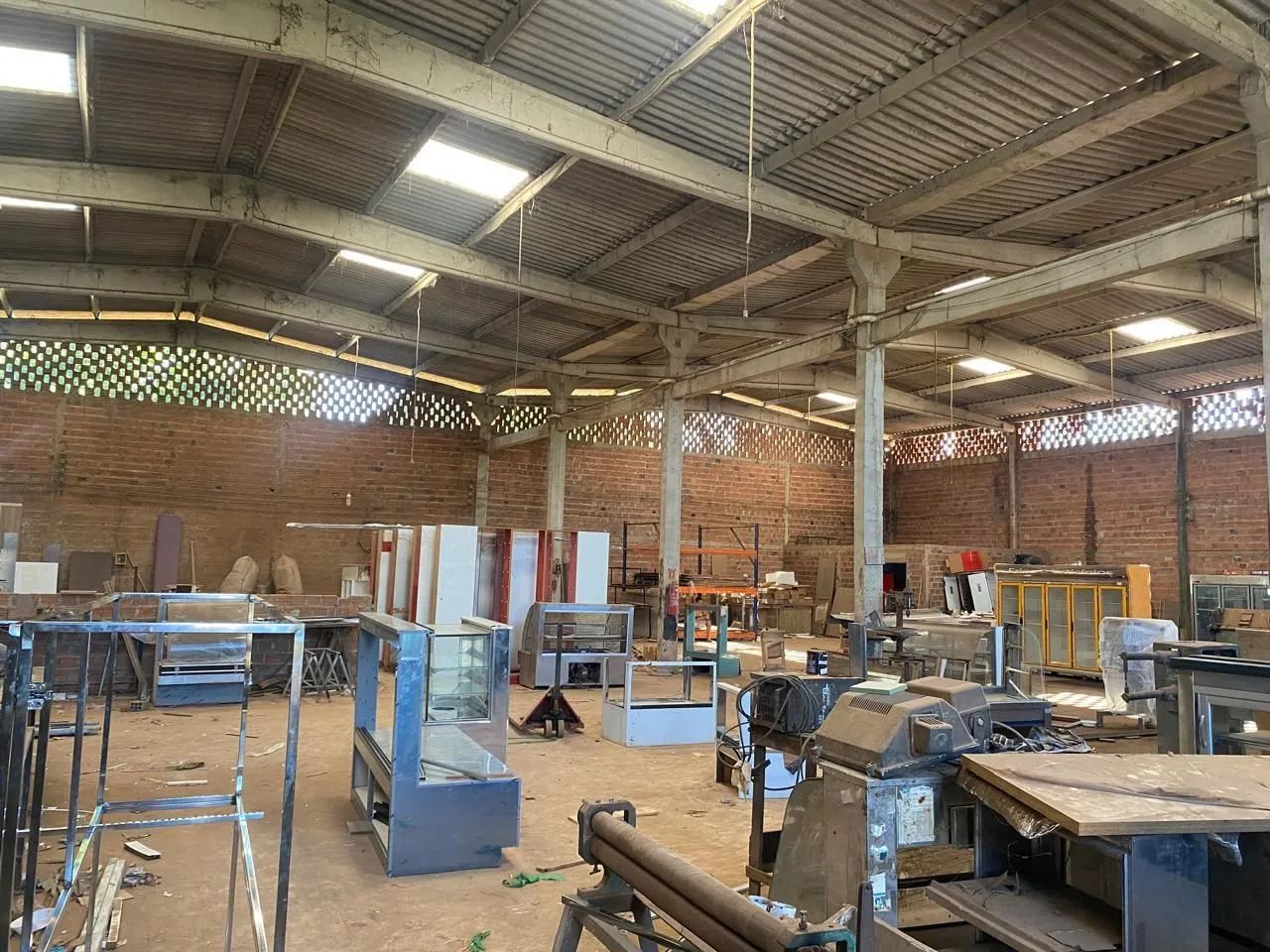 Galpão 1000m² com escritório - Av. 02 | Cidade Operária | Acesso asfaltado