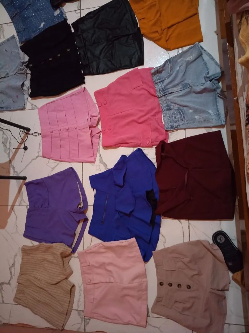 Roupas novas e simi novas