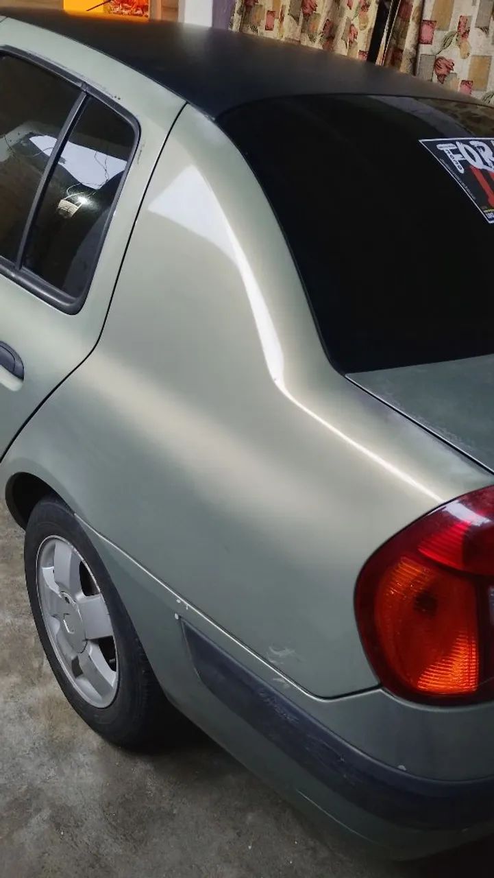 Renault Clio Clio Sed RT/ Privilège/ Botic 1.6 16V 4p 2004