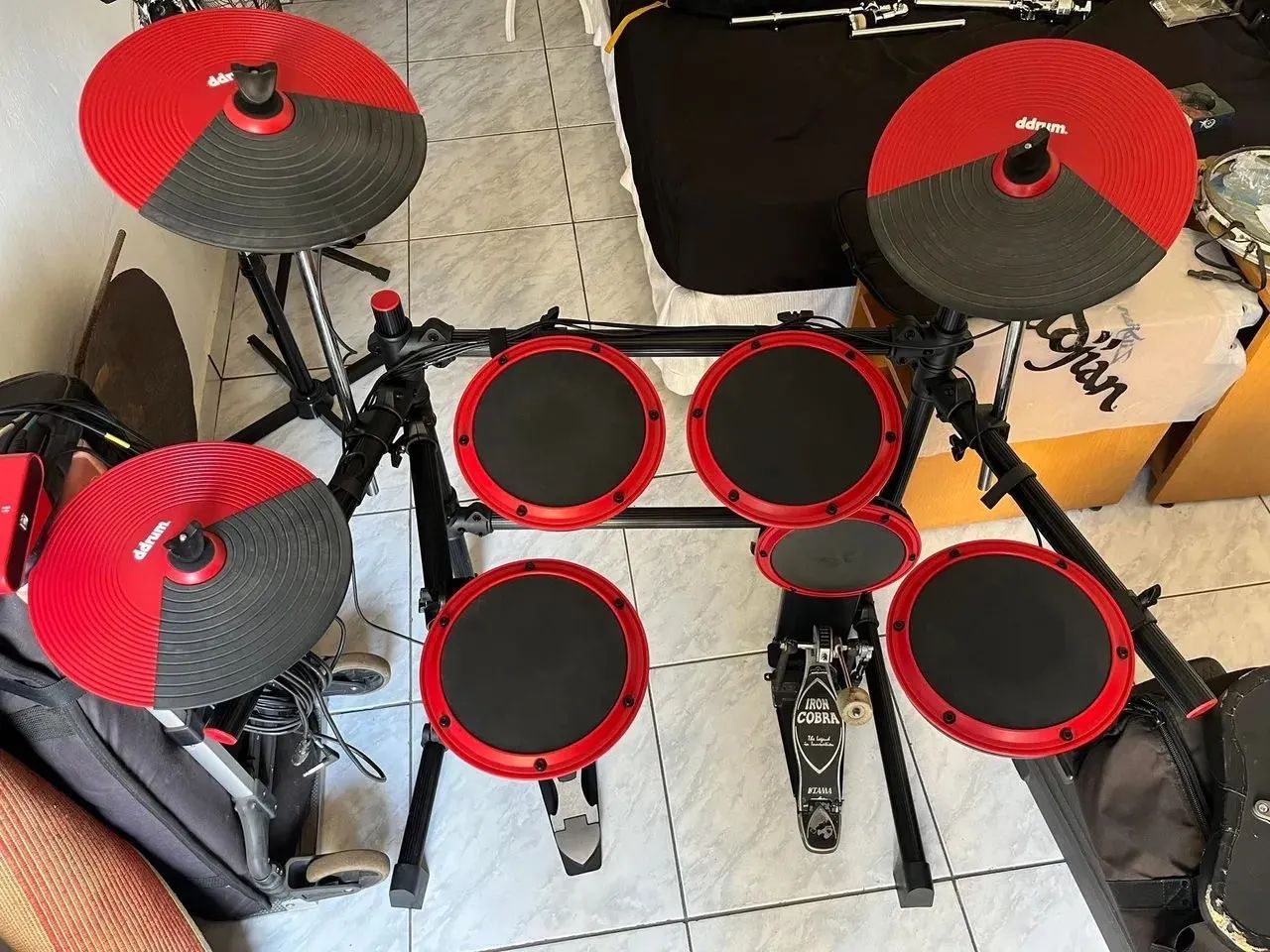 Bateria eletrônica Ddrum DD1 completa .