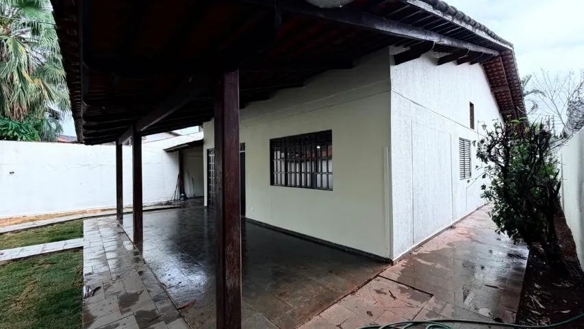 Casa terrea 4 quartos sendo duas suíte com armarios no Setor Jaó. 62- *