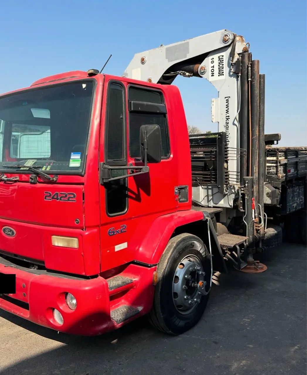 CARGO 2422 MUNCK DE 10 TONELADAS 