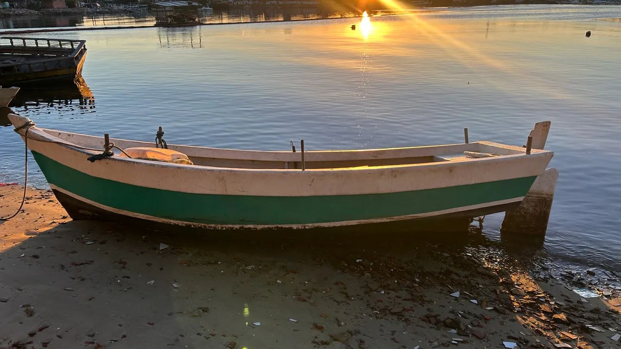 Barco de fibra  - Foto 3