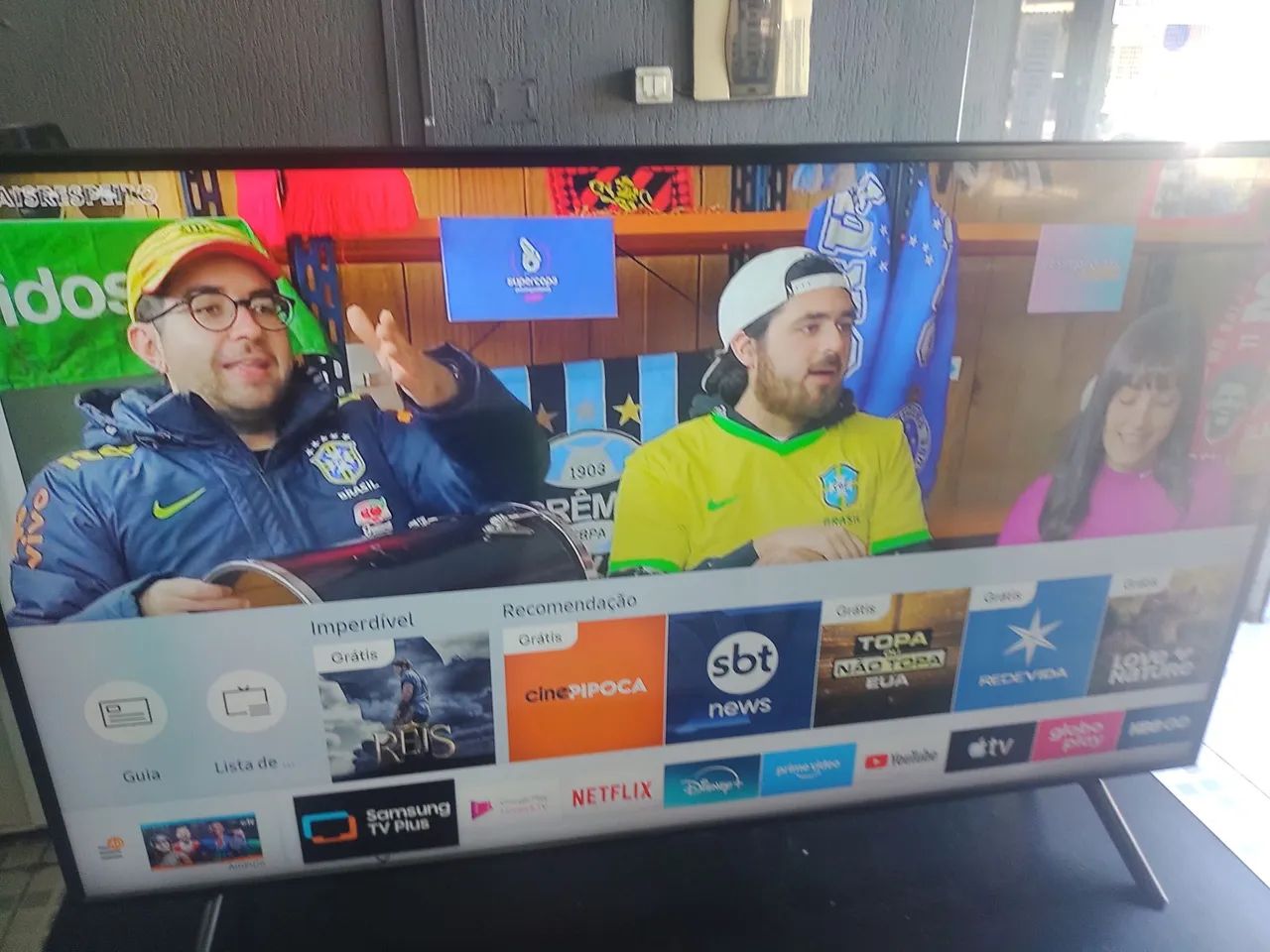 Vendo Smartv Samsung 50 polegadas 4k top de linha sem nenhum detalhe R$ 1650,00 - Foto 3