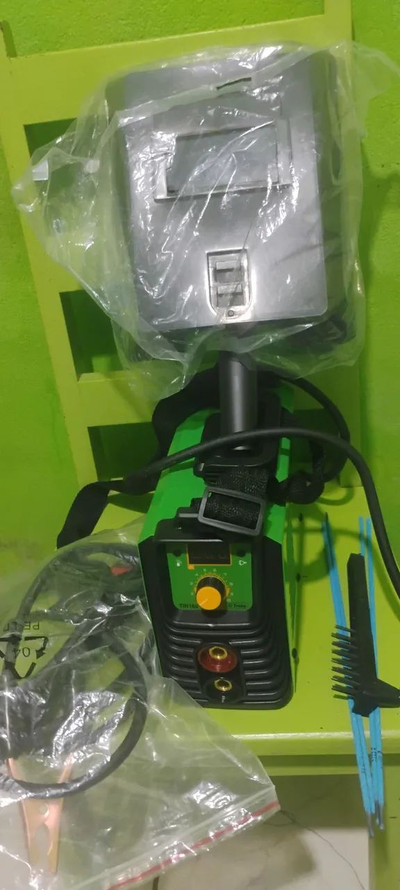 1 máquina de solda e Bivurt de RS 650  Faço por 480 reais ela nova na caixa  - Foto 3