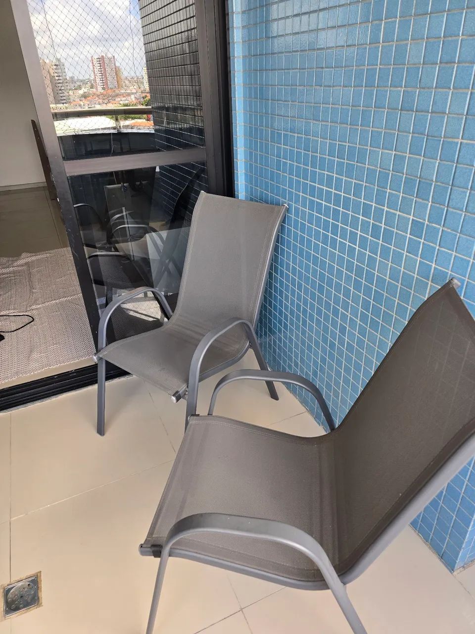 2 Cadeiras Aço Varanda Cinza - Foto 2