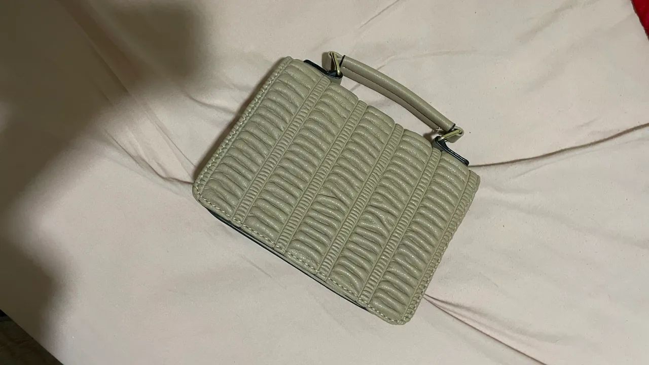 Bolsa rosa com detalhes e carteira  - Foto 3