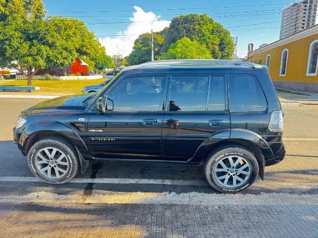 Mitsubishi Pajero 2014