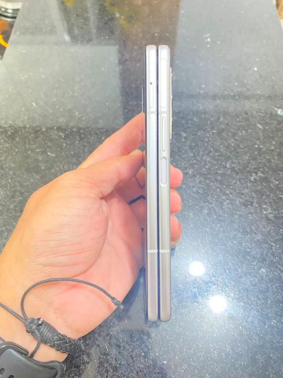 Samsung Z Fold 3 - Foto 3