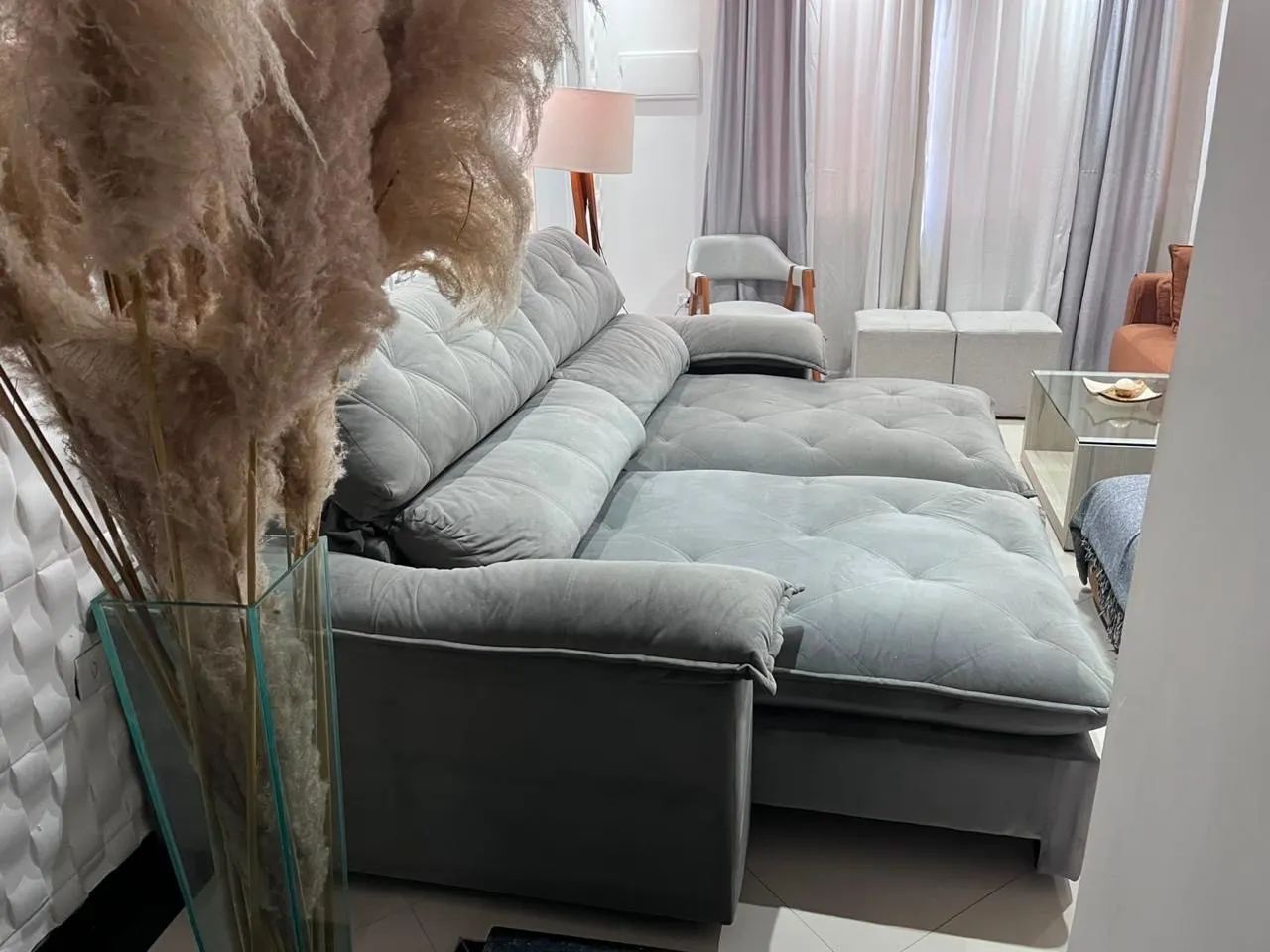 Lindo sofá retrátil e reclinável  - Foto 4