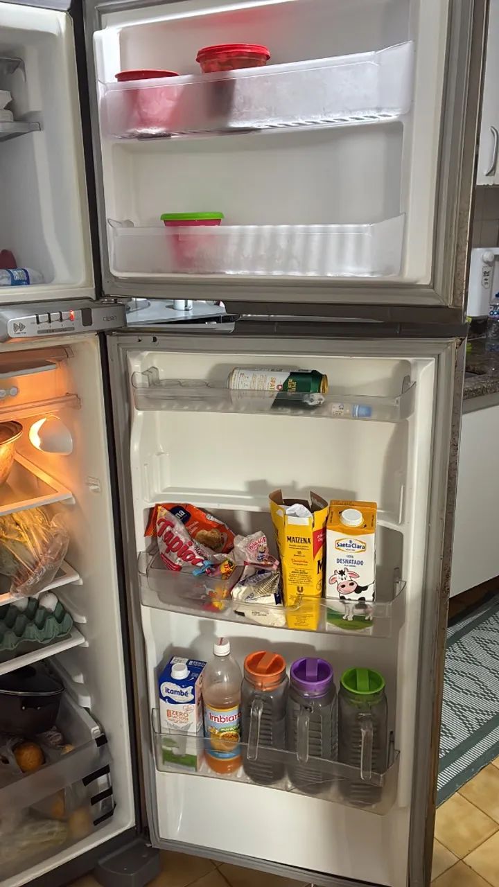 Geladeira Brastemp e 1 freezer - Foto 3