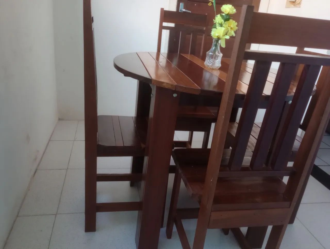 Mesa com 4 cadeiras  - Foto 4