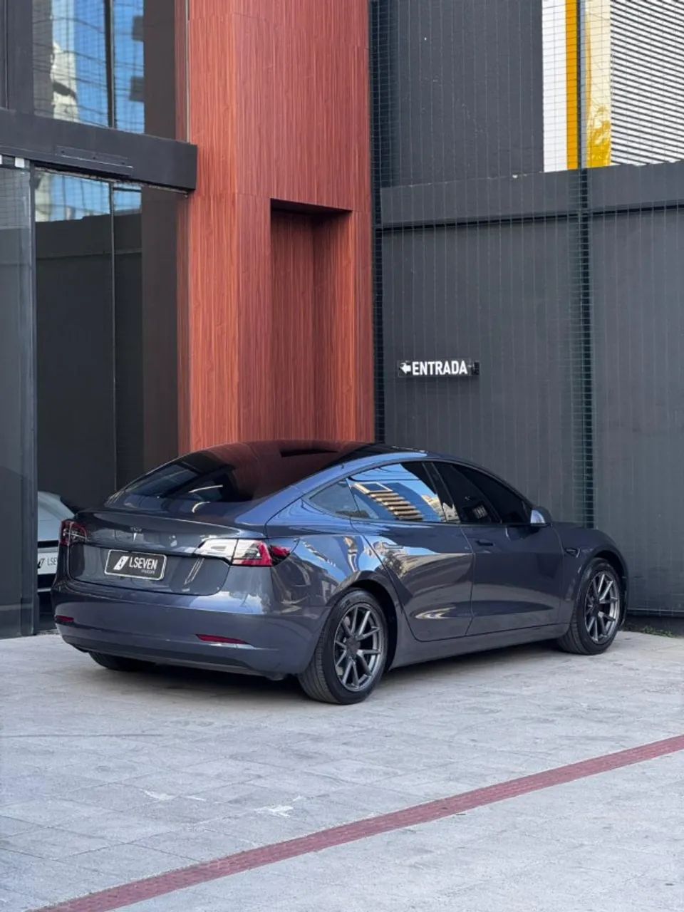 Tesla Model 3 Elétrico AWD Performance, foto 20 de 20