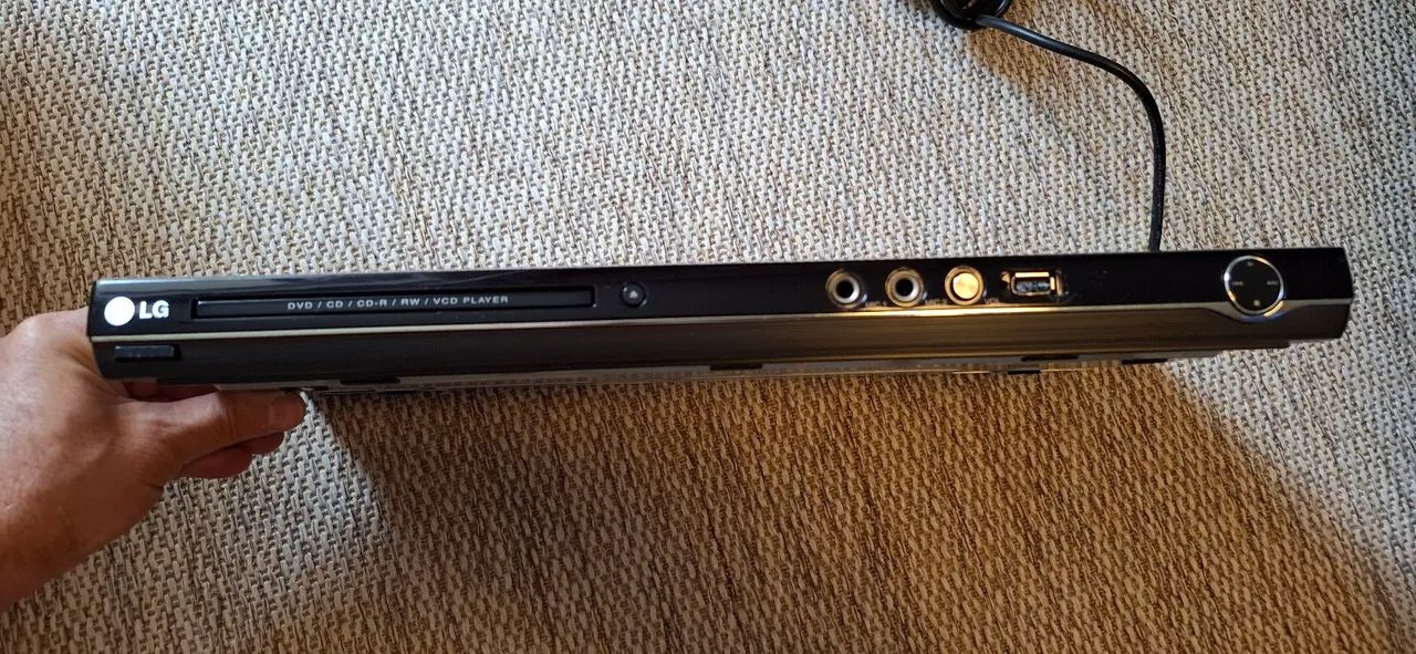 DVD Player LG com função Karaokê. - Foto 4