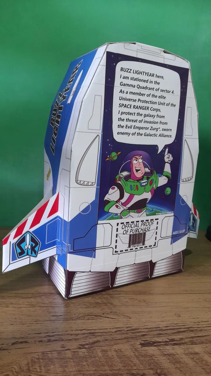 Caixa buzz lightyear Encomenda - Foto 3