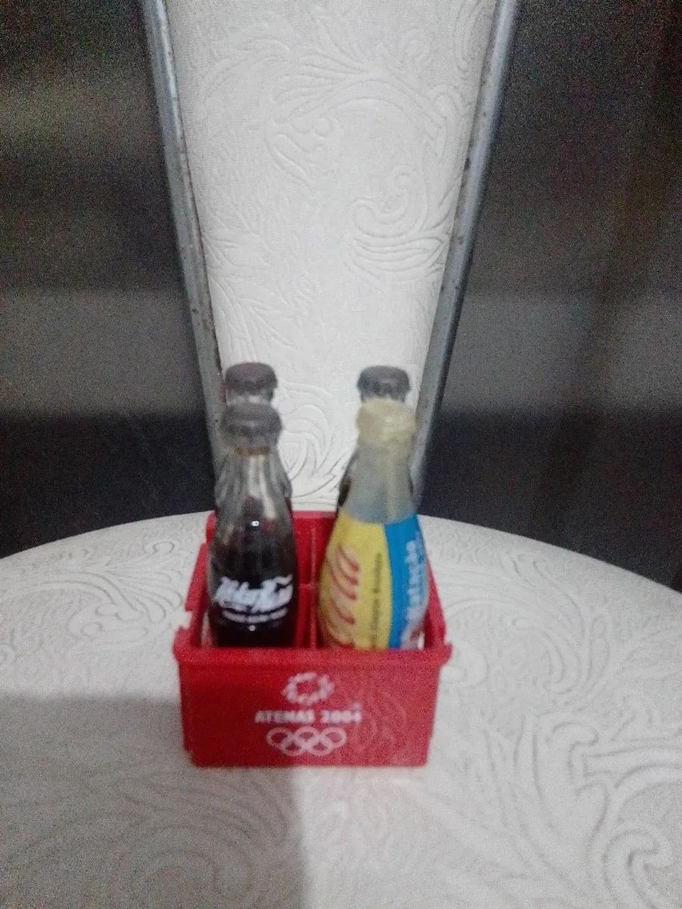Mini garrafinhas e engradado da coca cola  - Foto 2
