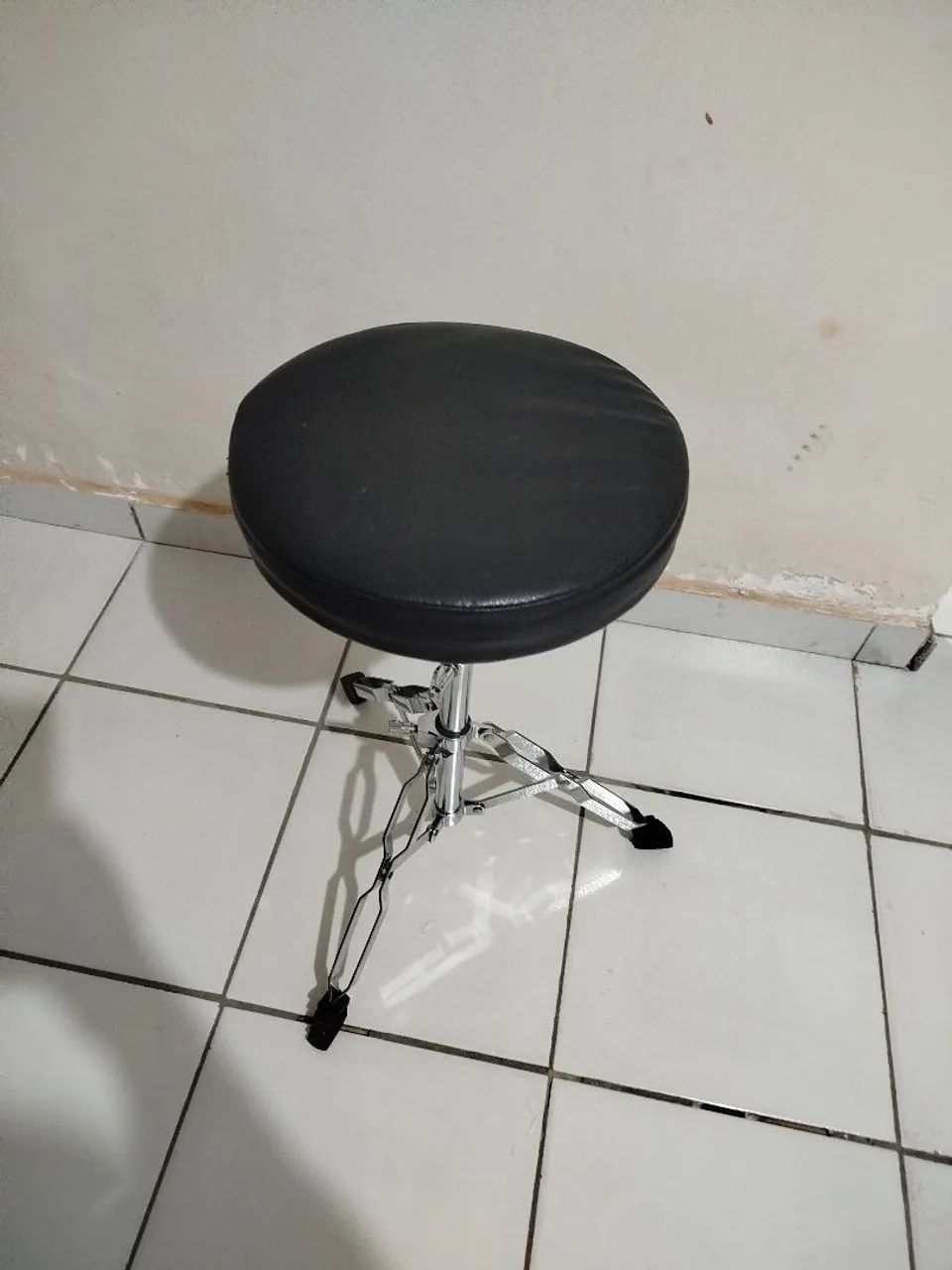 Vendo ferragens e banco xpro (presilha da máquina de chimbal incluso) - Foto 2