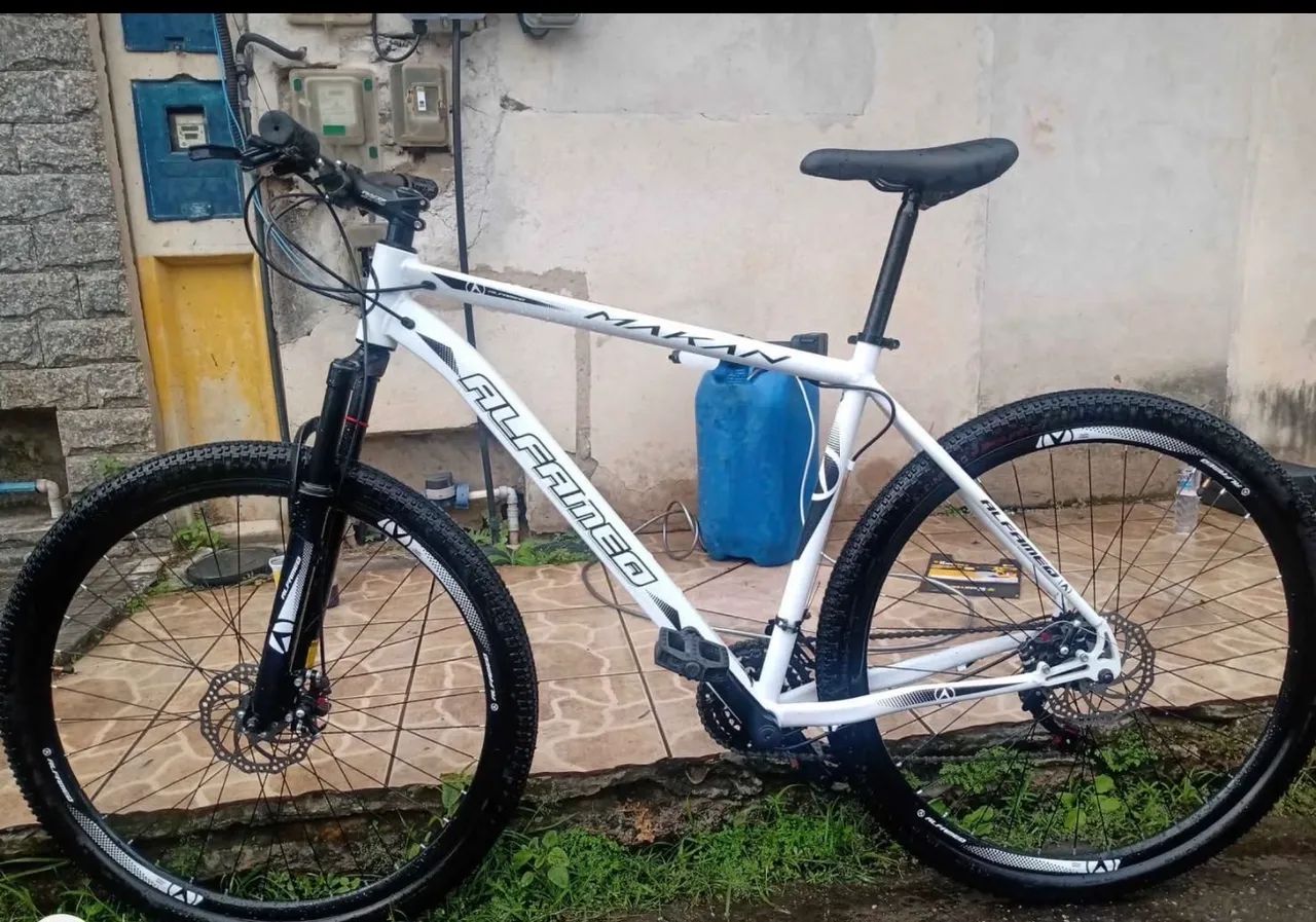 ? BICICLETA ARO 29 À VENDA! ?