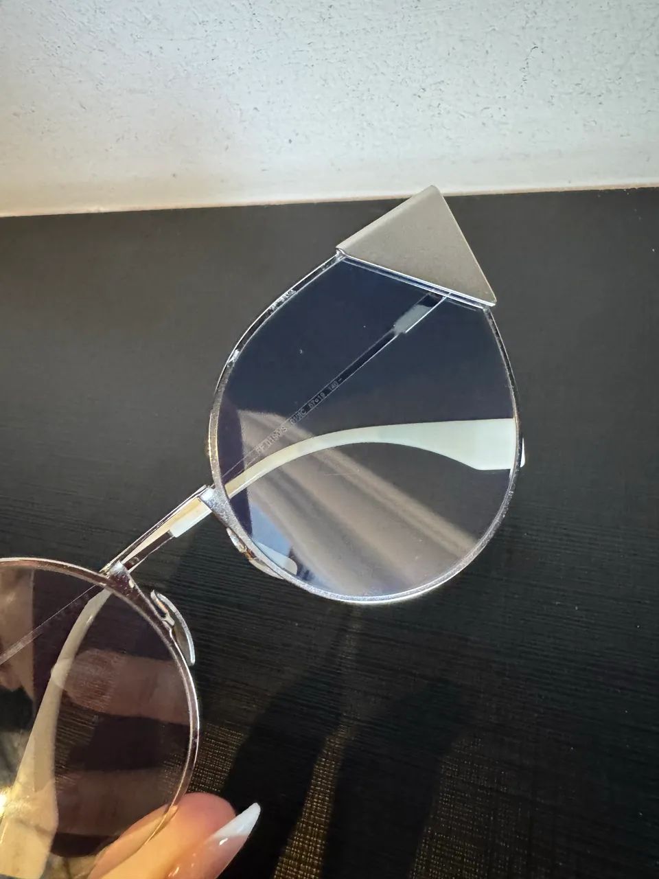 óculos fendi original modelo cat eye - Foto 3