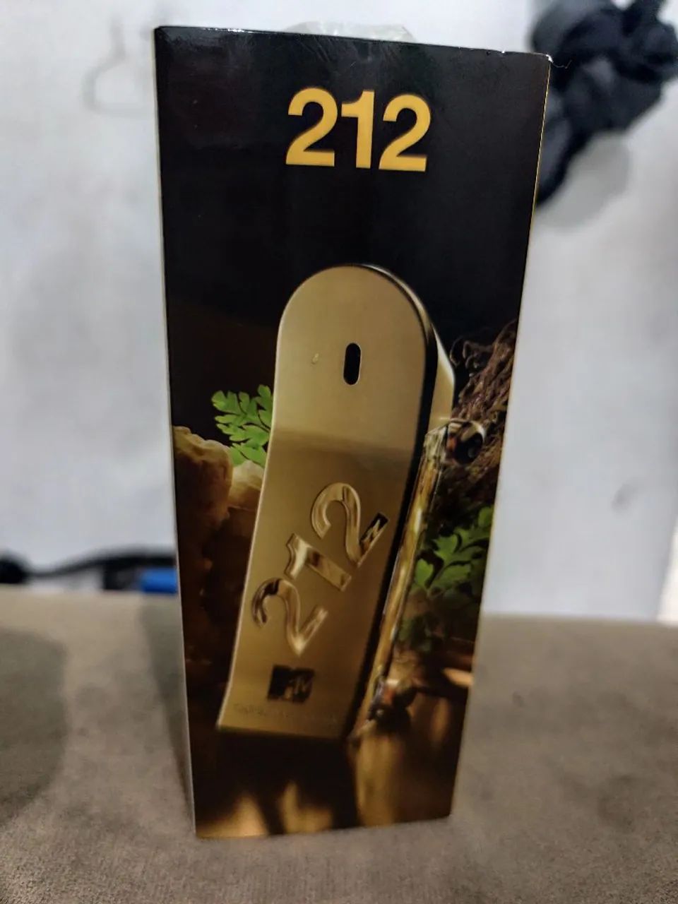 PERFUME 212 MEN HEROES DOURADO 90ML ORIGINAL - Foto 3